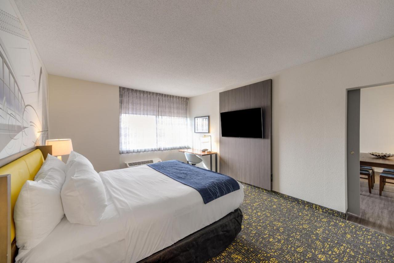 Saint Louis Airport Hotel Woodson Terrace Exterior foto